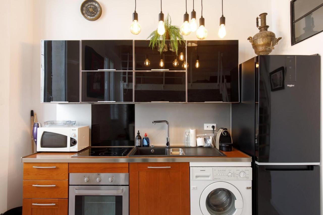 Appartamento Superb Air-Conditioned Loft In The Heart Of Viel Antibes Esterno foto