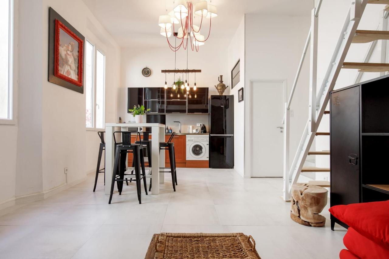 Appartamento Superb Air-Conditioned Loft In The Heart Of Viel Antibes Esterno foto